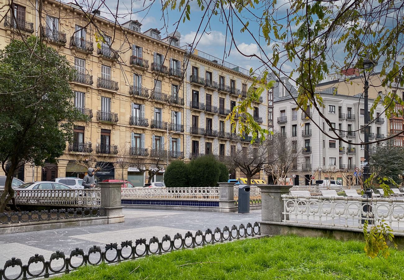 Apartamento en San Sebastián - AUTONOMIA