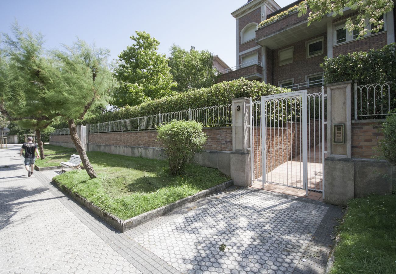 Apartment in San Sebastián - ONDARRETA