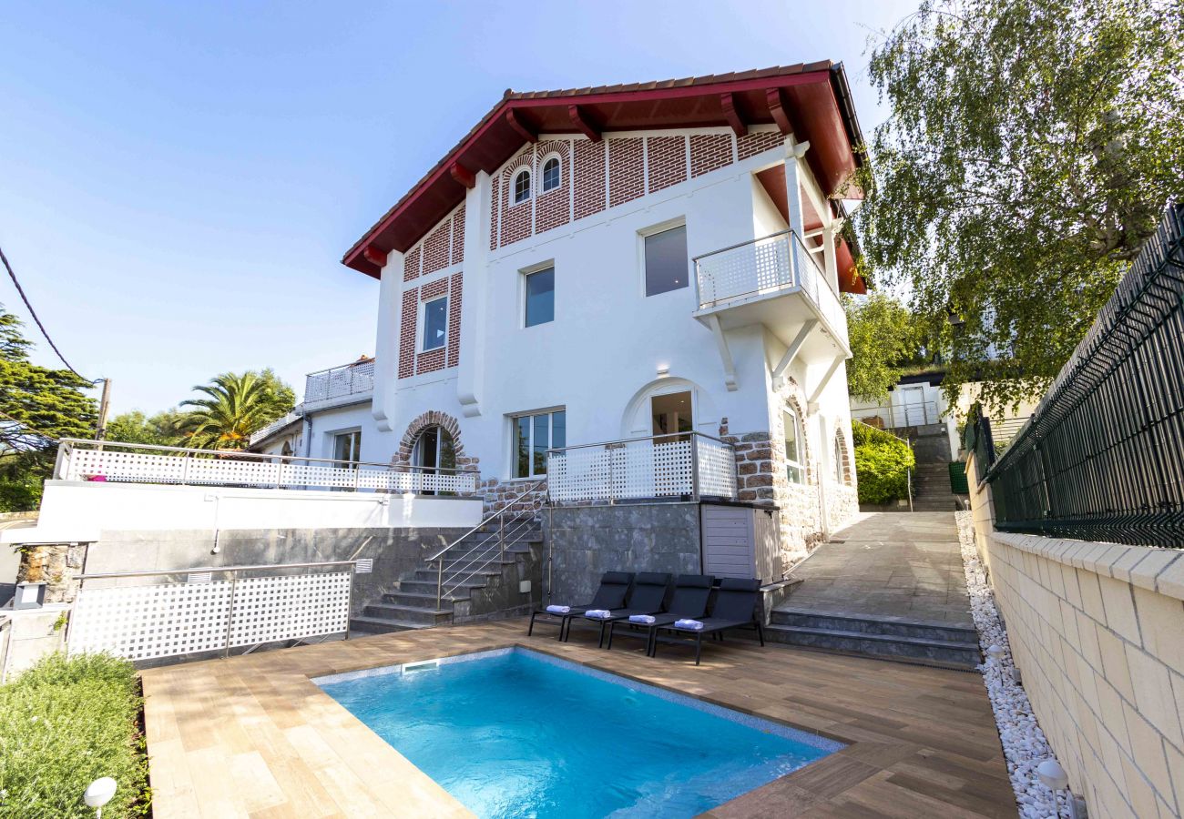 Villa Alaia and its private pool