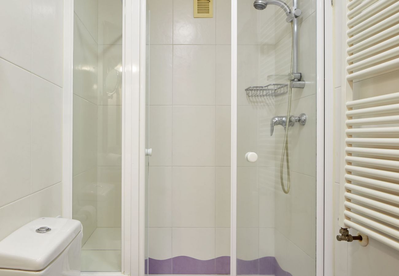 Apartment in San Sebastián - ESNAOLA