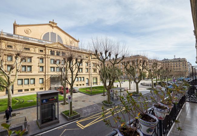 Apartment in San Sebastián - OPERA Apartment in San Sebastián - OPERA