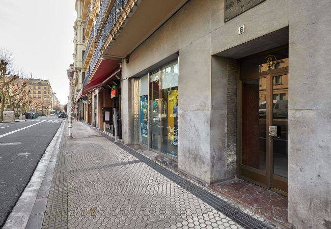 Apartment in San Sebastián - OPERA