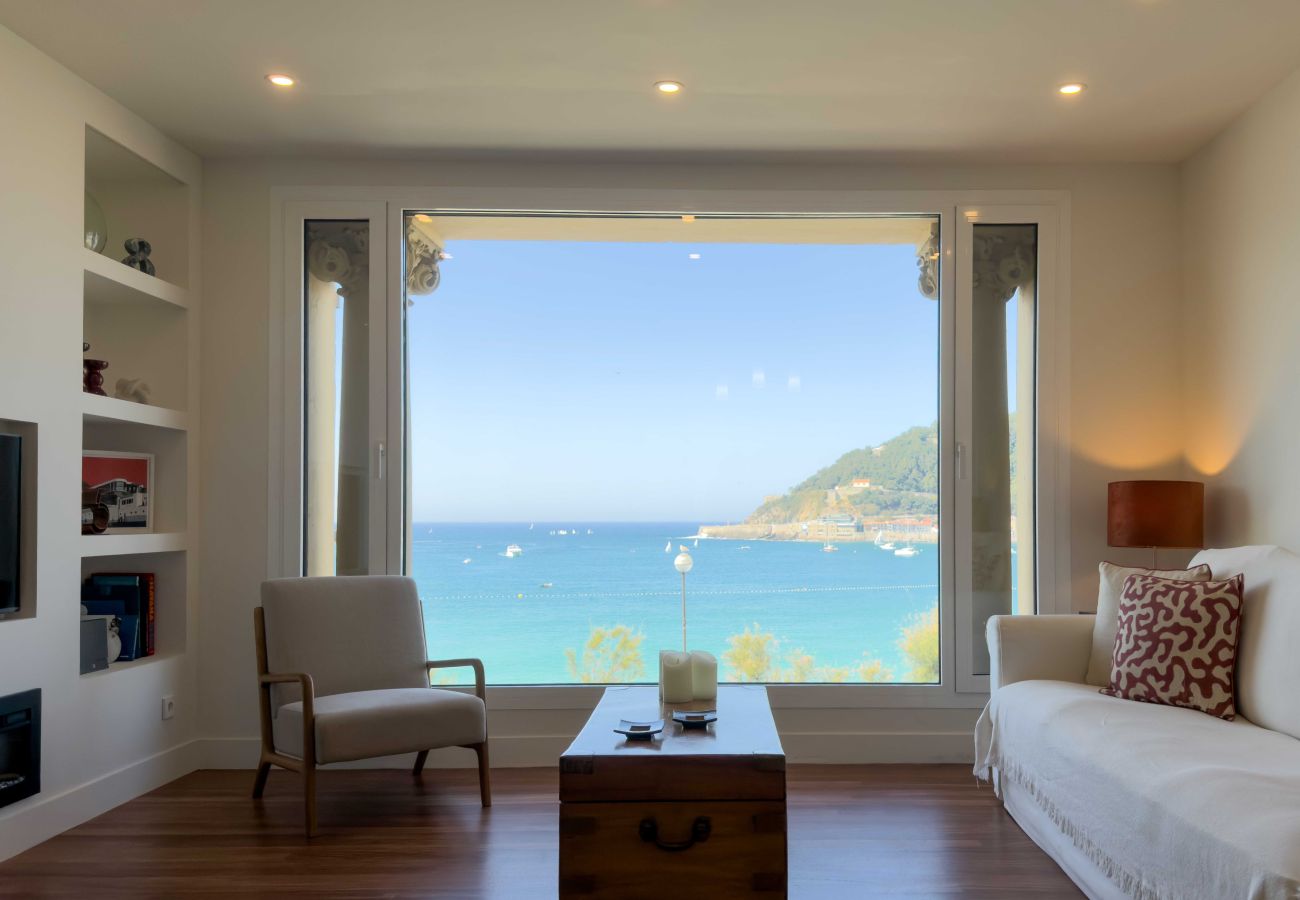 Apartment in San Sebastián - SEA WINDOW 