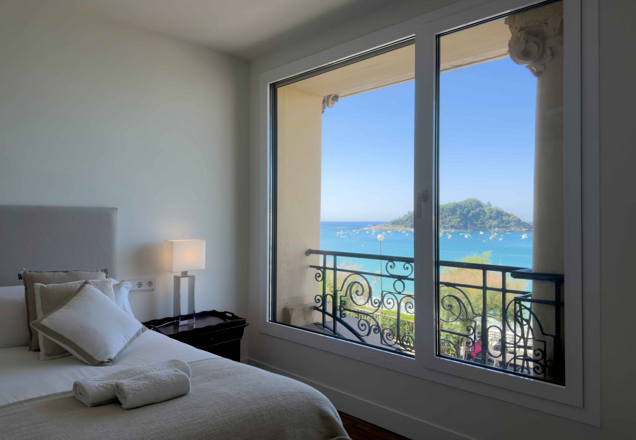 Apartment in San Sebastián - SEA WINDOW 