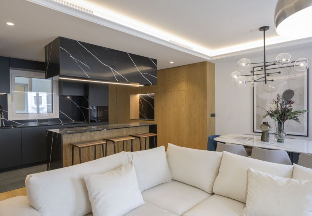 Flat in San Sebastián - ZUBIETA 3º