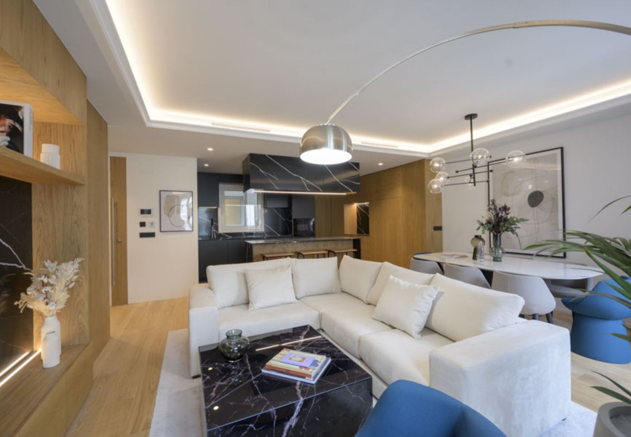 Flat in San Sebastián - ZUBIETA 3º