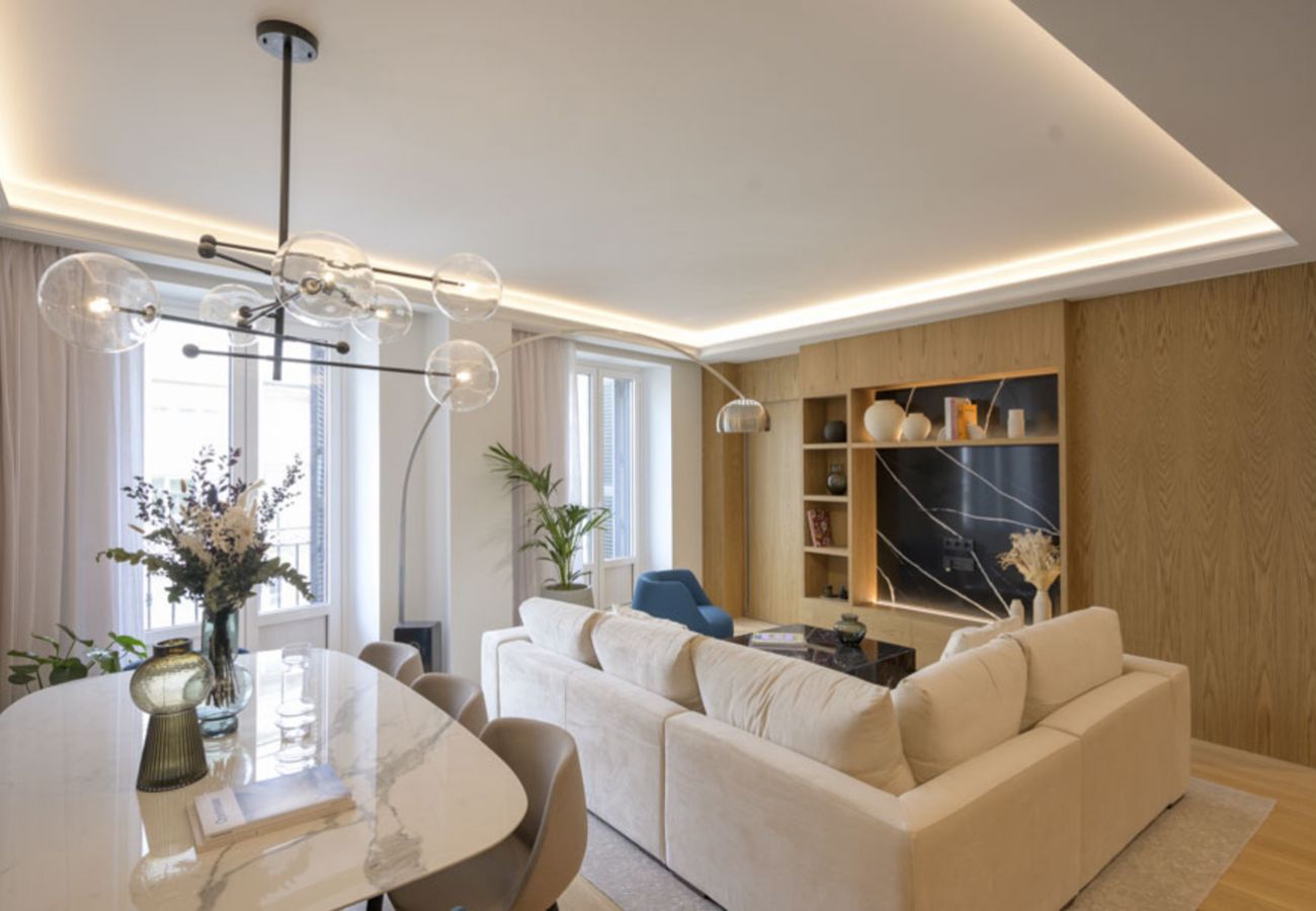 Flat in San Sebastián - ZUBIETA 3º